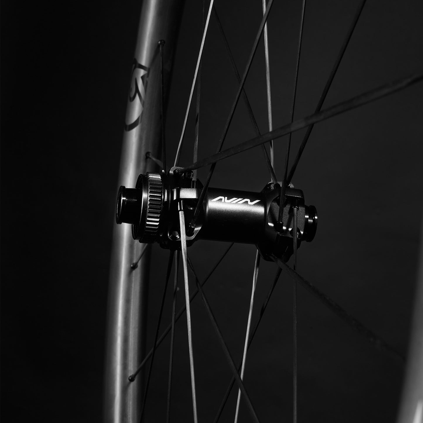 Avian CR4 DB Carbon Special Price