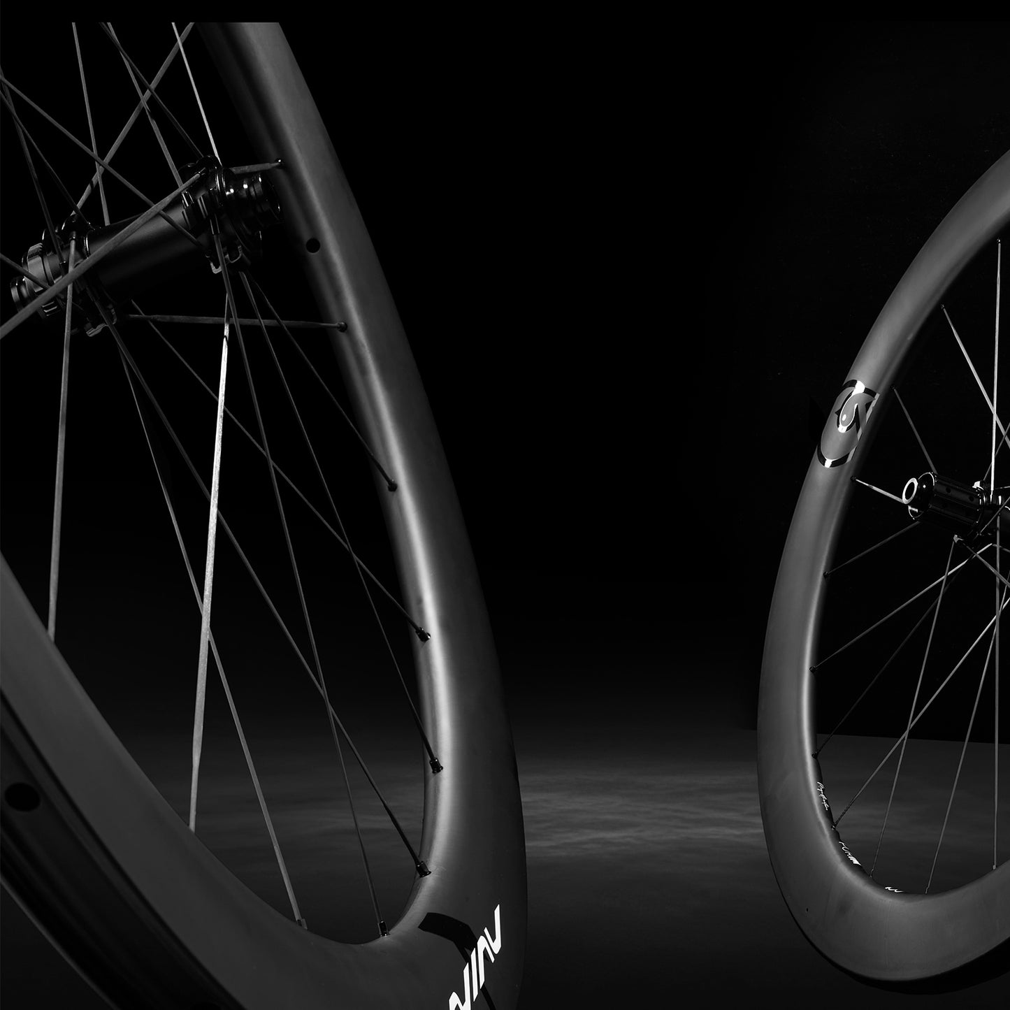 Avian CR4 Carbon